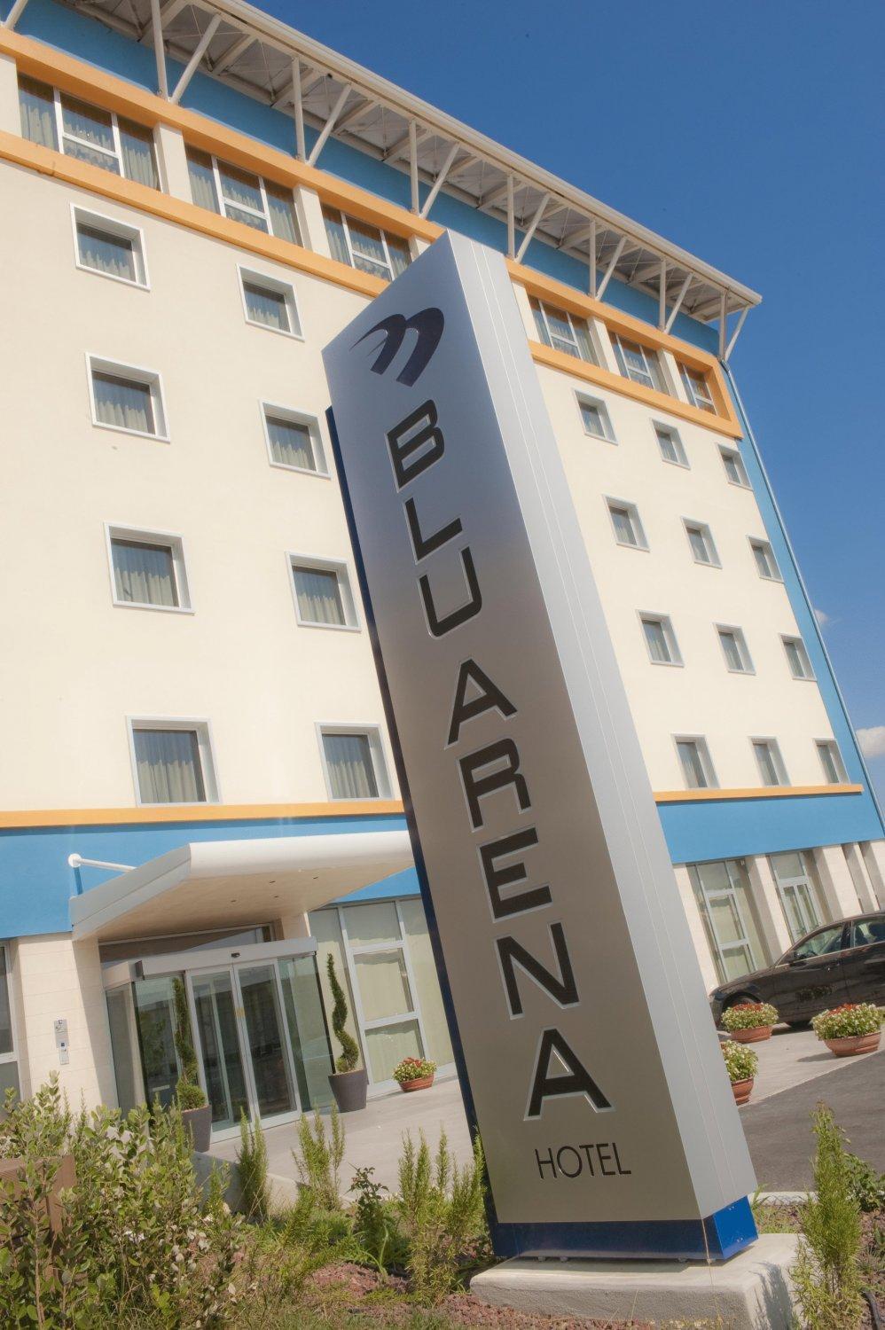 Blu Arena Hotel Montecchio  Екстериор снимка